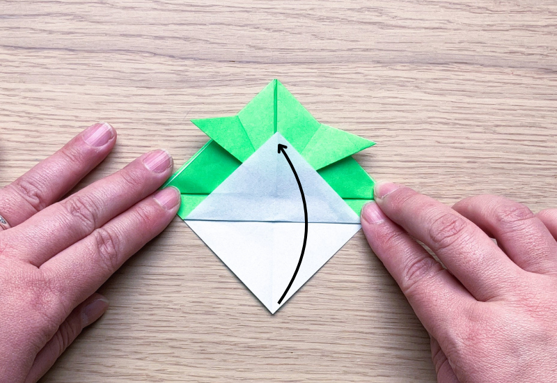 基本のかぶとの折り方10